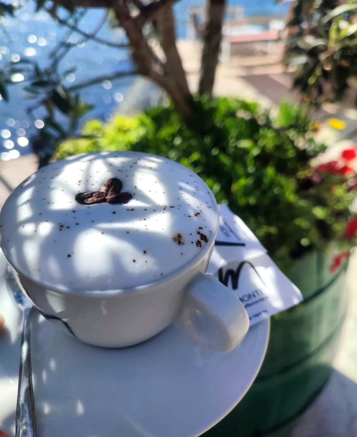 Kava uz pogled na more / Coffee with a sea view